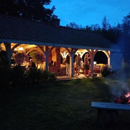 Dom Goscinny Ogluszka Pilec エクステリア 写真